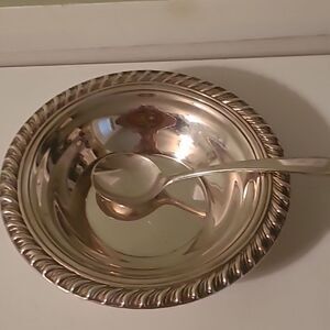 W.M.Rogers Condiment Set